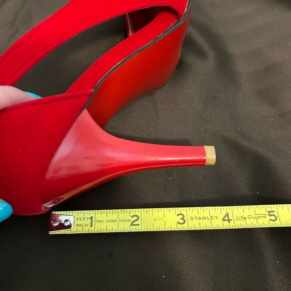 Women’s red velvet cut out heels size 7.5 - Picture 10 of 10